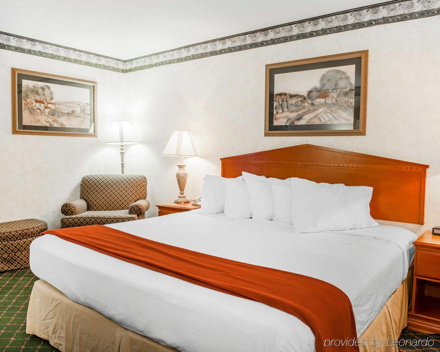 Quality Inn & Suites Brownsburg - Indianapolis West Экстерьер фото